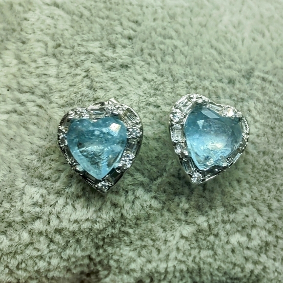 Aquamarine heart earrings - Picture 2 of 4